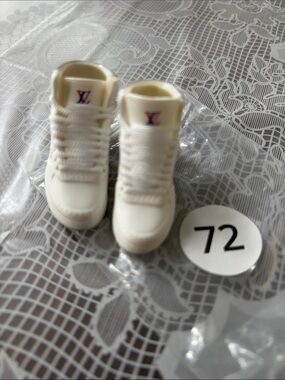 72S, White High-Top Mini Sneakers LV Multicolor Logo